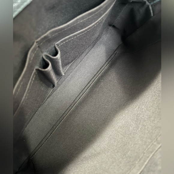 Louis Vuitton Porte Documents Business Bag - Picture 10 of 16